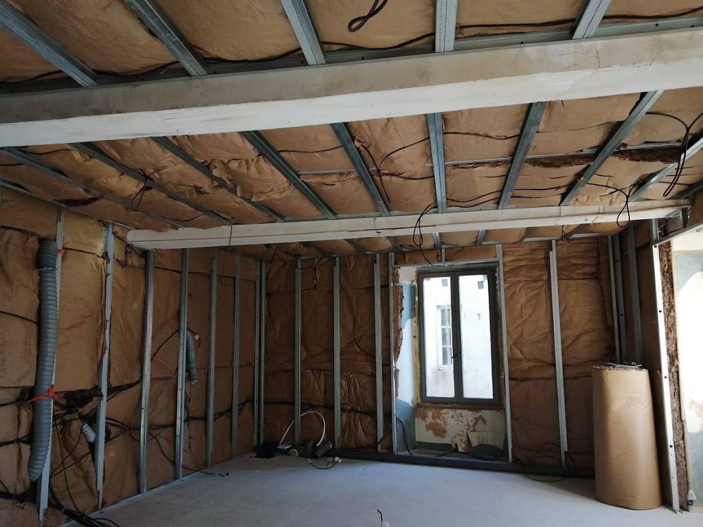 AMZ BATIMENT — Photos 2
